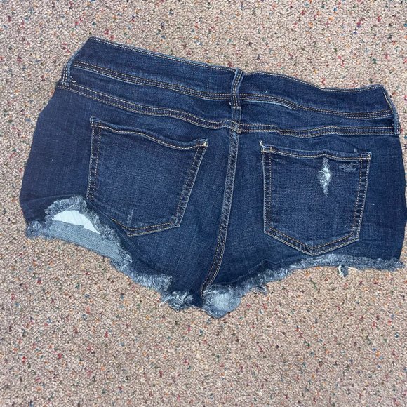 Hollister Short Jean Shorts size 30 - Picture 2 of 3